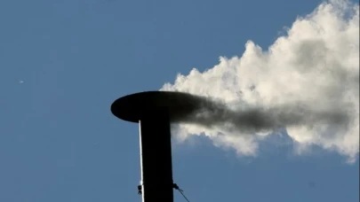 Vatikan’da Beyaz Duman Yükseldi: Katolik Dünyası Yeni Papasını Bekliyor