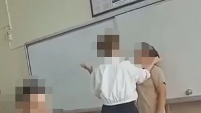Sınıf ortasında öğrenciye şiddet! Bakanlık harekete geçti