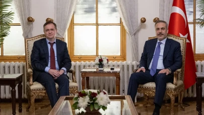 Dolmabahçe'de kritik zirve: Fidan, Rus heyetle barışı masaya yatırdı