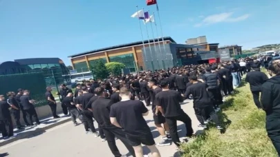 TFF'nin Yeni Yaş Kuralı Tepki: Futbolcular Riva'da Protesto Etti!