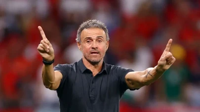 Luis Enrique Kim, Nereli Futbol Kariyeri, Teknik Direktörlük Kariyeri, Aldığı Kupalar,  Çalıştırdığı Güncel Takım,  Eşi Var Mı, Çocuğu Var Mı, Hayatı?