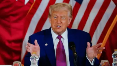 Trump: Pazartesi Putin ve Zelenski ile Görüşeceğim