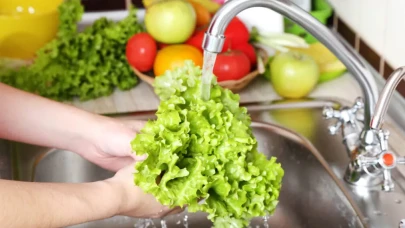 Meyve ve Sebzeleri Yıkamadan Tüketmek Sağlığınızı Tehlikeye Atabilir