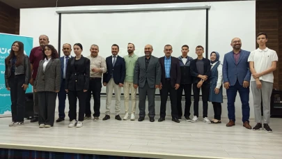 Maarif Modeli Geyve’de Öğrencilerin Dilinden Anlatıldı: “Liseliler Maarif Modelini Konuşuyor”