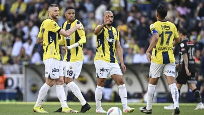 Fenerbahçe, Sezonu Galibiyetle Kapattı: Konyaspor'u 2-1 Mağlup Etti