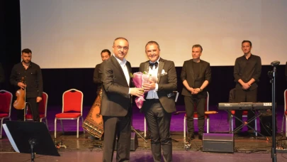 Aygün Karadoğan’dan Tekirdağ’a Yeşilçam Nostaljisi: Aile Yılına Damga Vuran Konser