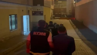 Umreye Gidiyoruz Sandılar, Tuzağa Düştüler!