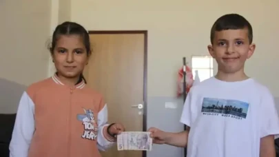İlkokulda İnsanlık Dersi Gibi Olay: 5 Liralık İnsanlık Dersi!