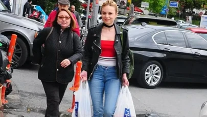 Oyuncu Nilperi Şahinkaya Annesi Kimdir, Mesleği Nedir, Kaç Yaşında?