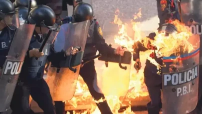 Kolombiya’da Drone Saldırısı: Küçük Bir Çocuk Hayatını Kaybetti, 20 Kişi Yaralandı