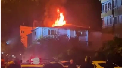 Sarıyer’de Anaokulunda Çatı Yangını: İki Kişi Dumandan Etkilendi