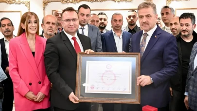 Hakan Bahçetepe Kimdir, Hangi Parti, Aslen Nereli, Kaç Yaşında? Gözaltına Alınan Gaziosmanpaşa Belediye Başkanı Hakkında Tüm Detaylar