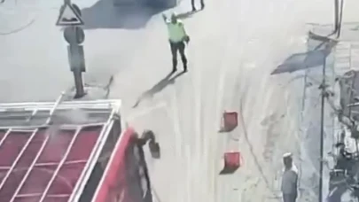 Polisleri Ezmek Üzereydi! CHP Otobüs Şoförüne Ev Hapsi Şoku