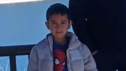 Antalya'da Trafik Faciası: 7 Yaşındaki Adnan Hayatını Kaybetti!