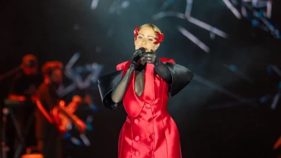 Derya Uluğ Şanlıurfa'yı Salladı! Türkiye Kültür Yolu Festivali'nde Müzik Zamanı