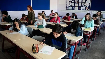 Zorunlu Lise Eğitimi Değişiyor: 3 Yeni Model Üzerinde Çalışılıyor