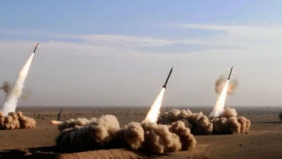 Tel Aviv Alarmda: Yemen’den İsrail’e Balistik Füze Fırlatıldı