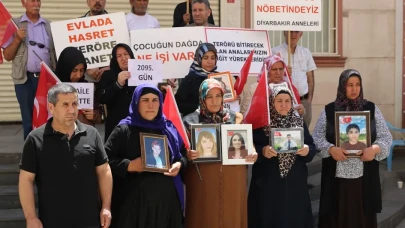 Diyarbakır Annelerine Bir Destek Daha: “Evladımızı Geri Verin, Bayramda İki Bayram Yaşayalım!”