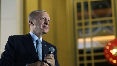 Erdoğan’dan Dikkat Çeken Mesaj: “Makamlar Geçer, Gönüller Kalır”