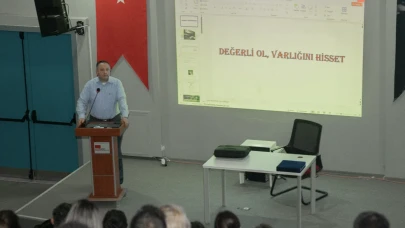 “Kendini Keşfet, Değerini Bil!” – Emekli Tuğgeneral Acar’dan Gençliğe Yön Veren Konferans