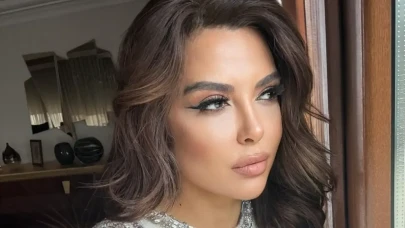 Aslı Hünel’in Anne Özlemi Satırlara Döküldü: “Güzel Annem, Kalbimdesin”