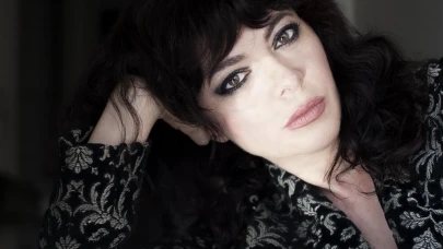 Özge Fışkın’dan Hümeyra’ya Duygusal Selam: “Unuttum” Yeniden Yorumlandı!