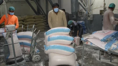 Hindistan’dan Pakistan’a Sert Yaptırım: Tüm İthalat Askıya Alındı