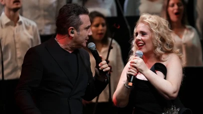 Ferhat Göçer ve Karin Bozkurt’tan Zihinleri Aşkla Dolduran “Opia” Yeniden Zorlu PSM’de!