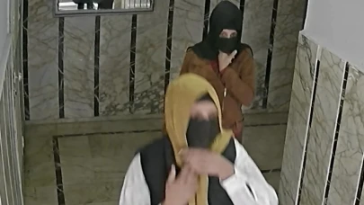 890 Bin TL’lik Altın Hırsızlığı: 2 Kadın Yakalandı