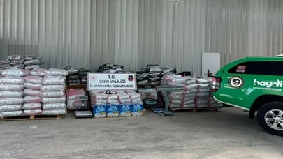 İzmir'de 14 Ton Sahte Kedi ve Köpek Maması Yakalandı