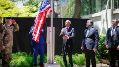 ABD Bayrağı Yıllar Sonra Şam’da