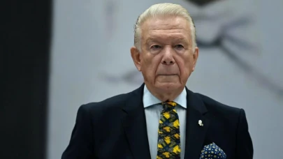 Uğur Dündar Kimdir, Aslen Nereli, Kaç Yaşında, Kiminle Evli? Ünlü Gazetecinin Hayatı ve Kariyeri