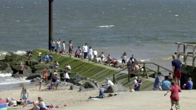 İngiltere’de Kahramanlıkla Gelen Trajedi: İki Çocuğu Kurtardı, Hayatını Kaybetti