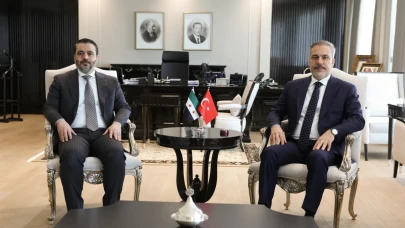 Ankara'da Diplomasi Trafiği: Hakan Fidan ve Suriyeli Mevkidaşı Bir Araya Geldi