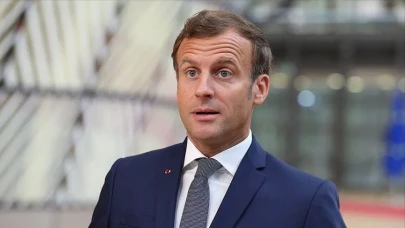 Emmanuel Macron Kimdir, Kaç Yaşında, Aslen Nereli, Eşi Kimdir, Mesleği Nedir? Hayatı ve Siyasi Kariyeri