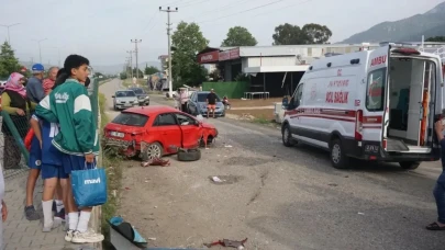 Muğla’da Römorklu Araç Kavşağa Kontrolsüz Çıktı: 3’ü Çocuk 6 Yaralı