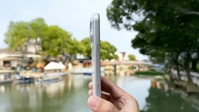 Yeni iPhone 17 Pro Max daha ağır, daha kalın: Tasarım videoda görüldü!