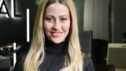 Derya Uluğ’dan Harbiye Açıkhava'da Ters Köşe Konser! Bu Şarkılar İlk Kez Duyulacak