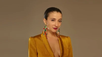 Melike Şahin’den Sahnede Aşk Dolu İtiraf: “Kocam Gelmedi, Aklım Onda Kaldı”