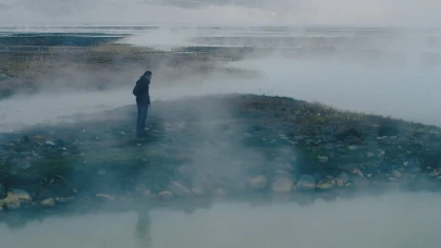 "Köpekle Kurt Arasında" 27 Haziran'da sinemalarda!