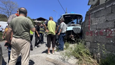 Zonguldak’ta fren arızası faciası: Minibüs duvara çarptı