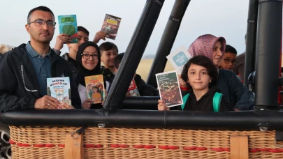 Öğrenciler Gökyüzünde Okumaya Uçtu