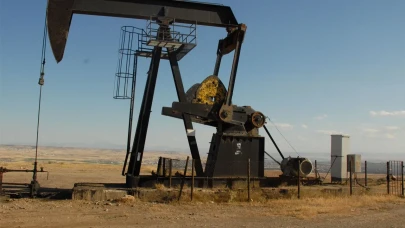 Petrol fiyatlarında sert düşüş: ABD stokları arttı, Suudi Arabistan fiyat indirdi