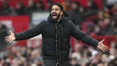 Manchester United çıldırdı! İsveçli forvet için 60 milyon sterlin verdi