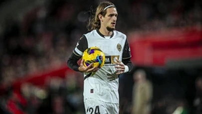 Valencıa Yarek Gasıorowskı için birçok teklif aldı! Transfer masası hareketlendi
