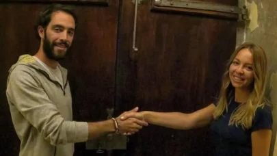 Mert Öztürk Kiminle Sevgili? Evli mi, Eşi Kim? Gezgin Fenomenin Özel Hayatı Merak Ediliyor