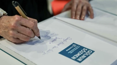 Sanayinin Sessiz Tanıkları: Gülnur Sözmen’in Objektifinden 40 Yıllık Türkiye Hafızası