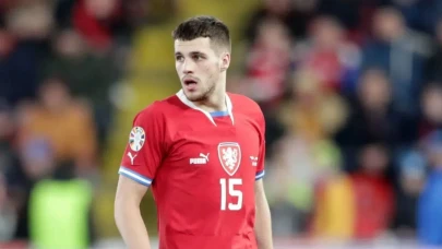 David Jurasek Kimdir? Beşiktaş'ın Yeni Sol Bek Transferi Hakkında Her Şey