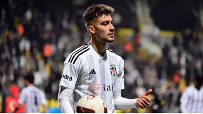 Ernest Muçi ayrılıyor mu? Sosyal medya sinyali!