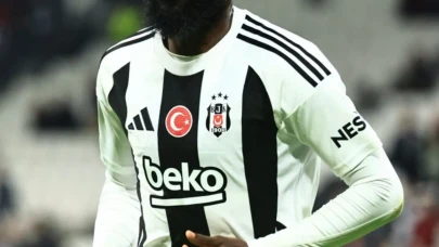 Beşiktaş'a veda eden yıldız G.Saray ve Suudi kulüpleriyle görüşüyor!